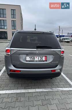 Позашляховик / Кросовер Mitsubishi Outlander 2014 в Калуші