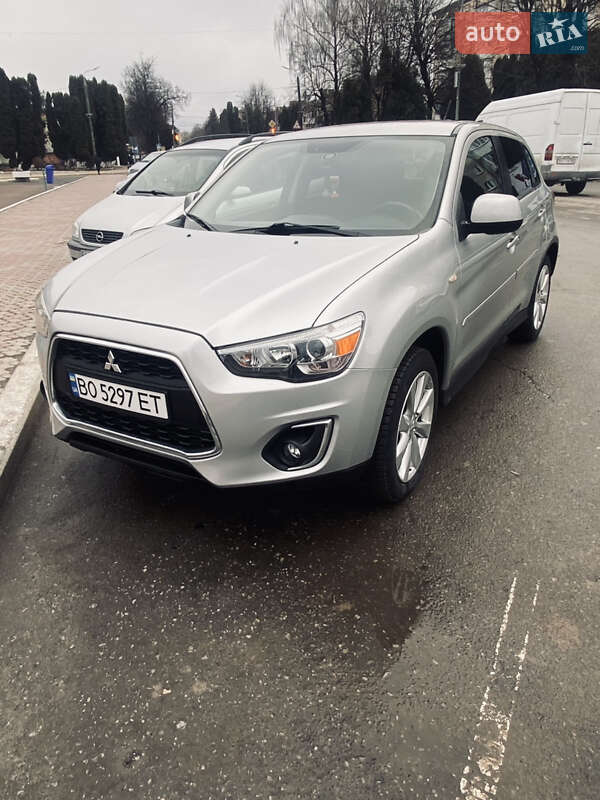 Mitsubishi Outlander 2014