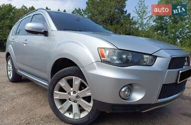 Внедорожник / Кроссовер Mitsubishi Outlander 2011 в Киеве
