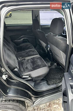 Внедорожник / Кроссовер Mitsubishi Outlander 2011 в 