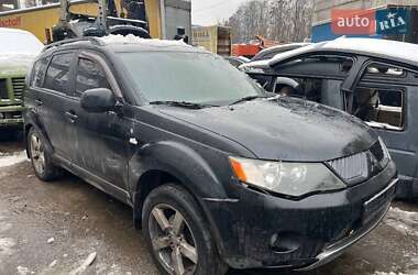 Позашляховик / Кросовер Mitsubishi Outlander 2008 в Києві