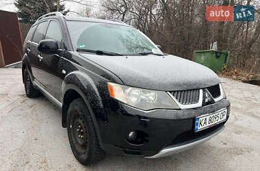 Позашляховик / Кросовер Mitsubishi Outlander 2008 в Києві