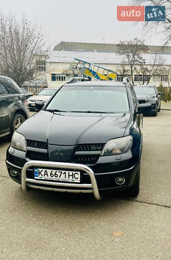 Внедорожник / Кроссовер Mitsubishi Outlander 2006 в Киеве