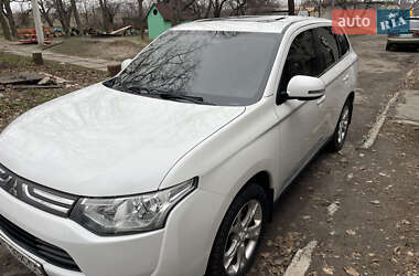 Позашляховик / Кросовер Mitsubishi Outlander 2013 в Дніпрі