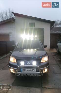 Позашляховик / Кросовер Mitsubishi Outlander 2006 в Львові