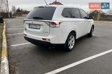 Позашляховик / Кросовер Mitsubishi Outlander 2013 в Софіївській Борщагівці