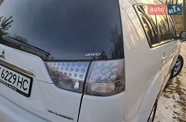 Внедорожник / Кроссовер Mitsubishi Outlander 2010 в 
