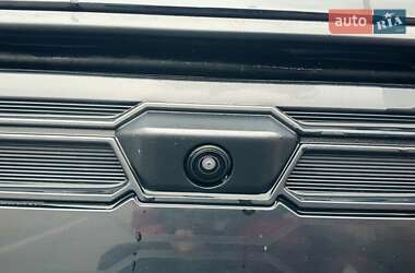 Внедорожник / Кроссовер Mitsubishi Outlander 2022 в 