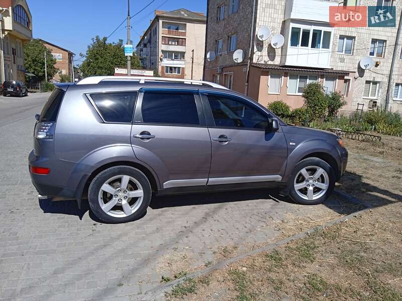 Внедорожник / Кроссовер Mitsubishi Outlander 2008 в Тернополе