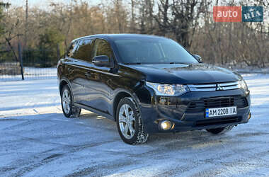 Позашляховик / Кросовер Mitsubishi Outlander 2014 в Бердичеві