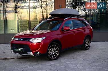 Позашляховик / Кросовер Mitsubishi Outlander 2014 в Києві