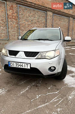 Позашляховик / Кросовер Mitsubishi Outlander 2008 в Чернігові