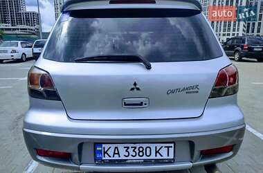 Внедорожник / Кроссовер Mitsubishi Outlander 2003 в 