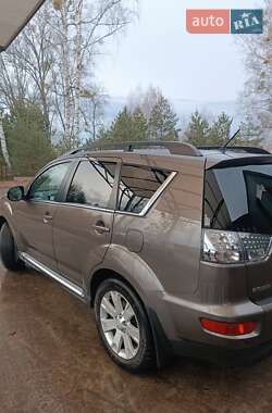 Позашляховик / Кросовер Mitsubishi Outlander 2011 в Славуті