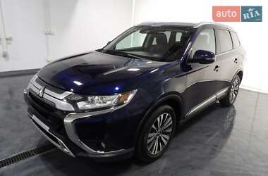 Mitsubishi Outlander 2020