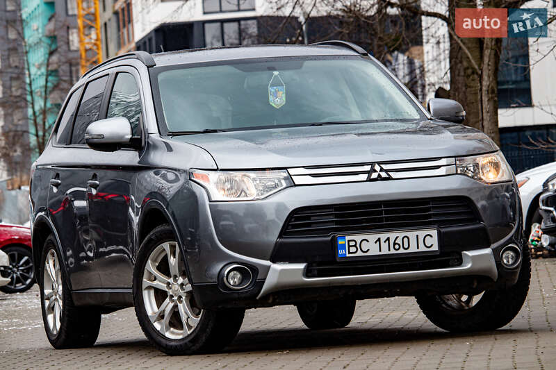 Позашляховик / Кросовер Mitsubishi Outlander 2015 в Львові фото 5 Позашляховик / Кросовер Mitsubishi Outlander 2015 в Львові