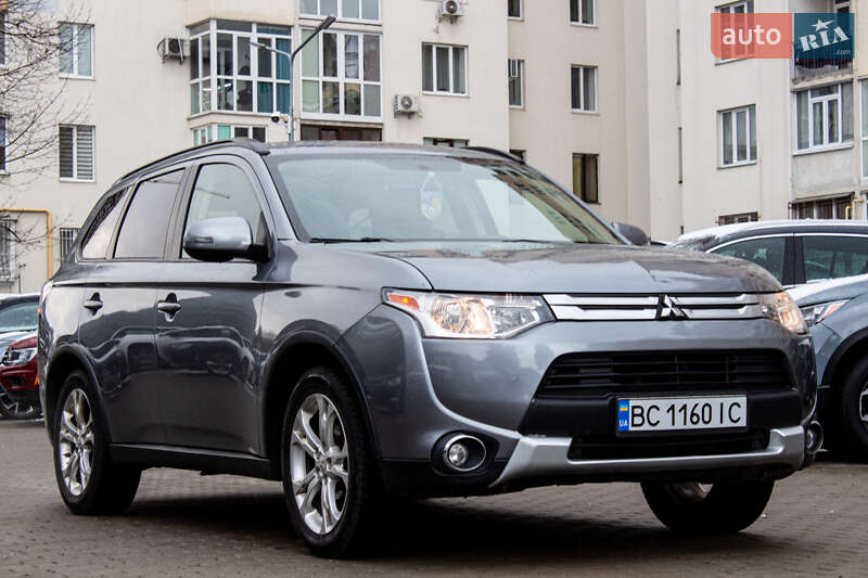 Позашляховик / Кросовер Mitsubishi Outlander 2015 в Львові фото 7 Позашляховик / Кросовер Mitsubishi Outlander 2015 в Львові