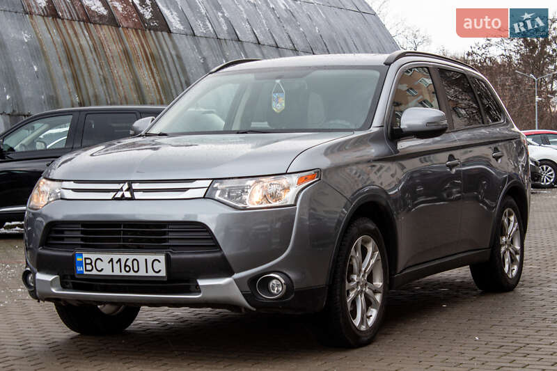Позашляховик / Кросовер Mitsubishi Outlander 2015 в Львові фото 2 Позашляховик / Кросовер Mitsubishi Outlander 2015 в Львові