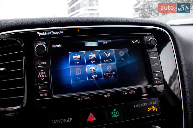 Позашляховик / Кросовер Mitsubishi Outlander 2015 в Львові фото 52 Позашляховик / Кросовер Mitsubishi Outlander 2015 в Львові