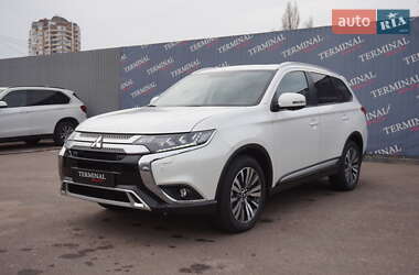 Позашляховик / Кросовер Mitsubishi Outlander 2021 в Одесі