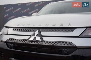 Позашляховик / Кросовер Mitsubishi Outlander 2021 в Одесі