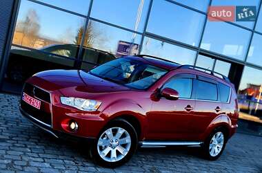 Внедорожник / Кроссовер Mitsubishi Outlander 2012 в Ивано-Франковске