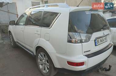 Позашляховик / Кросовер Mitsubishi Outlander 2010 в Братському