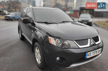 Внедорожник / Кроссовер Mitsubishi Outlander 2008 в 