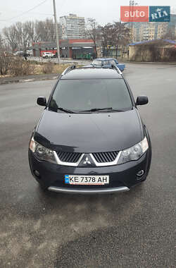 Внедорожник / Кроссовер Mitsubishi Outlander 2008 в 