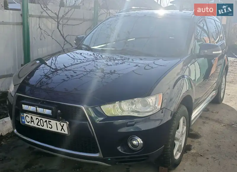 Mitsubishi Outlander 2012