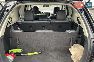 Внедорожник / Кроссовер Mitsubishi Outlander 2020 в 