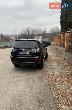 Внедорожник / Кроссовер Mitsubishi Outlander 2009 в Киеве