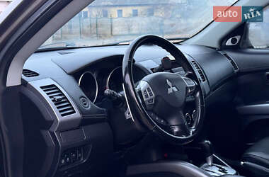 Позашляховик / Кросовер Mitsubishi Outlander 2011 в Охтирці