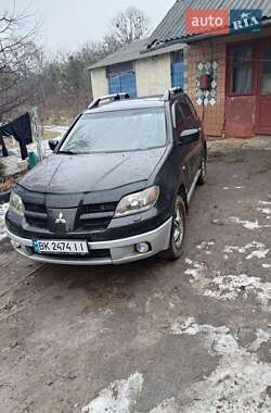 Позашляховик / Кросовер Mitsubishi Outlander 2003 в Рівному