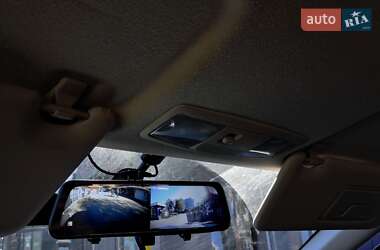 Внедорожник / Кроссовер Mitsubishi Outlander 2013 в 