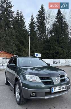 Позашляховик / Кросовер Mitsubishi Outlander 2006 в Верховині