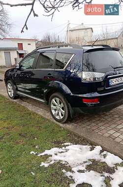 Внедорожник / Кроссовер Mitsubishi Outlander 2010 в Самборе