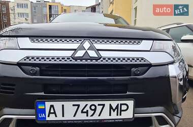 Позашляховик / Кросовер Mitsubishi Outlander 2019 в Бучі