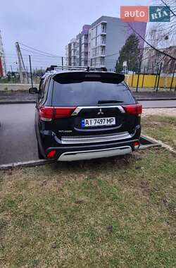 Позашляховик / Кросовер Mitsubishi Outlander 2019 в Бучі