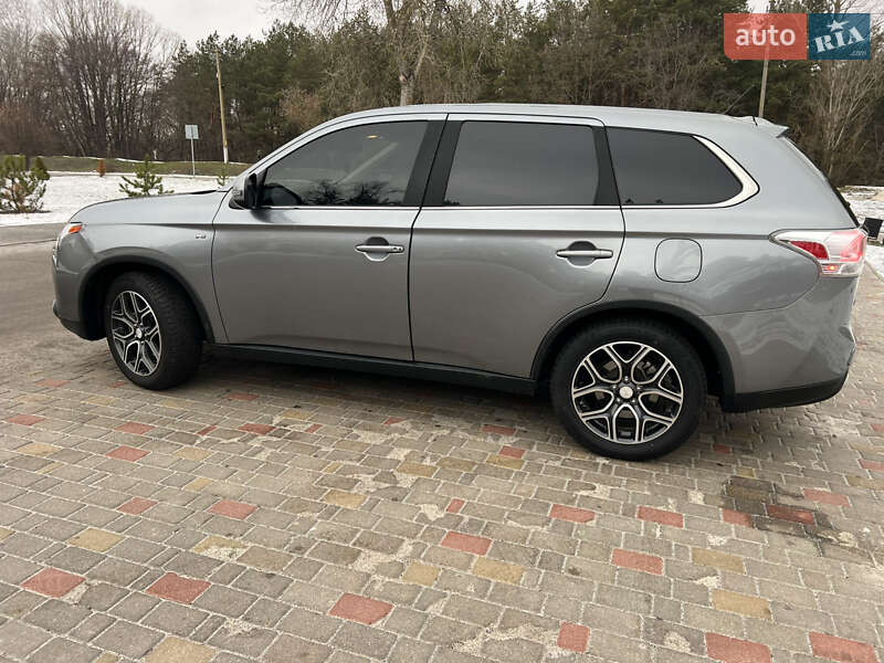 Внедорожник / Кроссовер Mitsubishi Outlander 2014 в Решетиловке фото 2 Внедорожник / Кроссовер Mitsubishi Outlander 2014 в Решетиловке