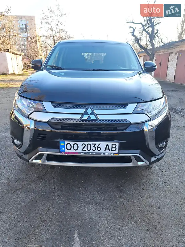 Mitsubishi Outlander