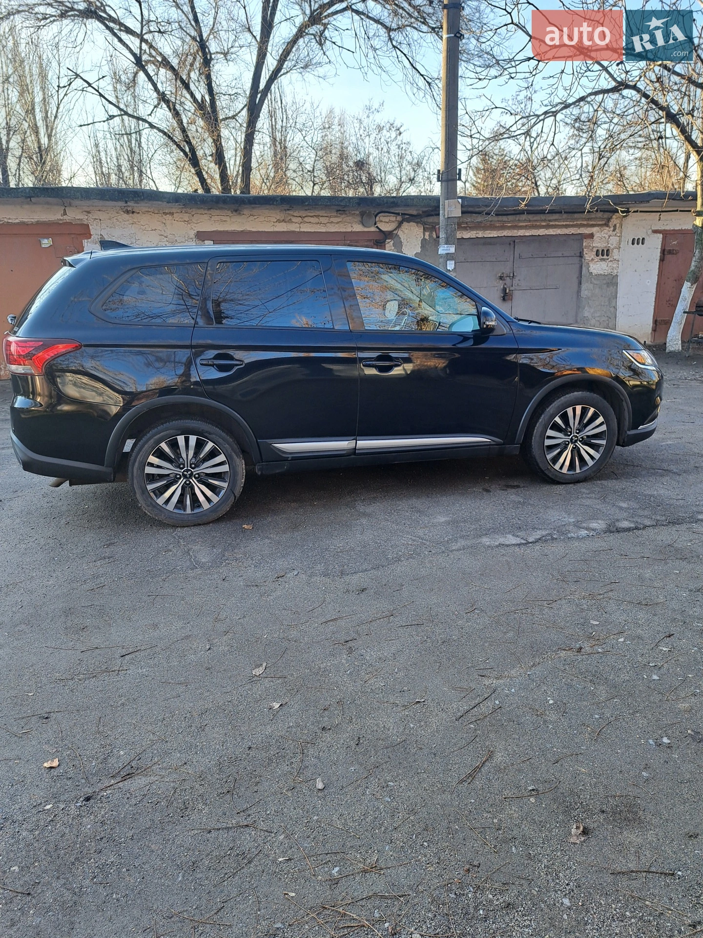 2019 Mitsubishi Outlander - мініатюра 3