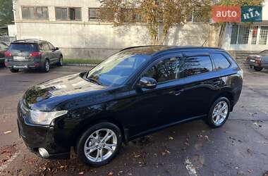 Внедорожник / Кроссовер Mitsubishi Outlander 2013 в Чернигове