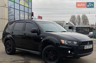 Внедорожник / Кроссовер Mitsubishi Outlander 2010 в 