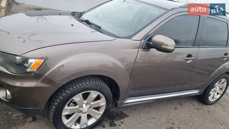 Позашляховик / Кросовер Mitsubishi Outlander 2010 в Черкасах фото 11 Позашляховик / Кросовер Mitsubishi Outlander 2010 в Черкасах
