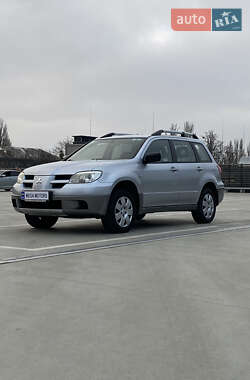 Позашляховик / Кросовер Mitsubishi Outlander 2008 в Києві