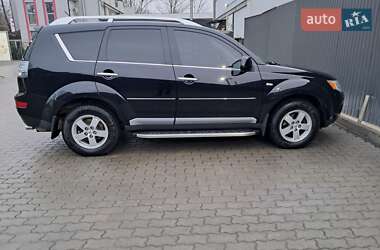 Внедорожник / Кроссовер Mitsubishi Outlander 2009 в Черновцах