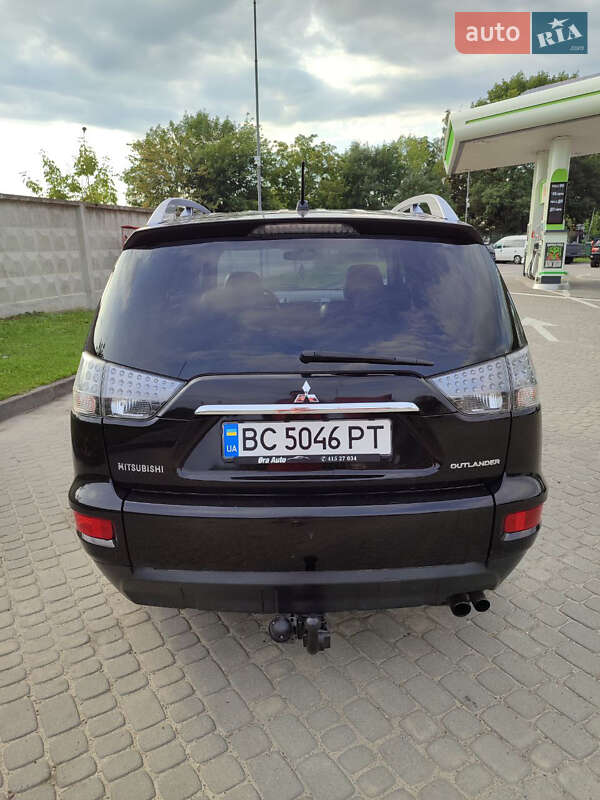 Внедорожник / Кроссовер Mitsubishi Outlander 2009 в Стрые