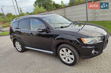 Внедорожник / Кроссовер Mitsubishi Outlander 2009 в 