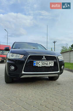 Внедорожник / Кроссовер Mitsubishi Outlander 2009 в 